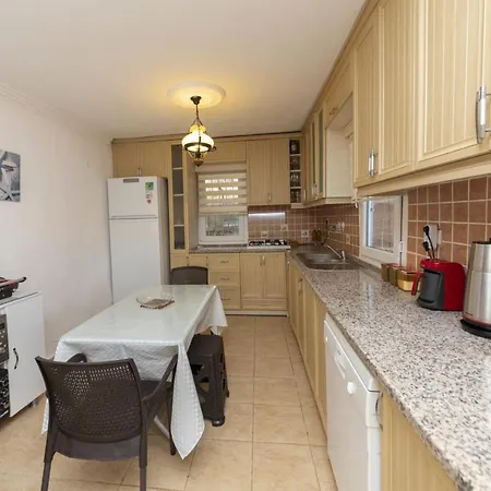Villa Refreshing Near Milas-bodrum Airport Gulluk