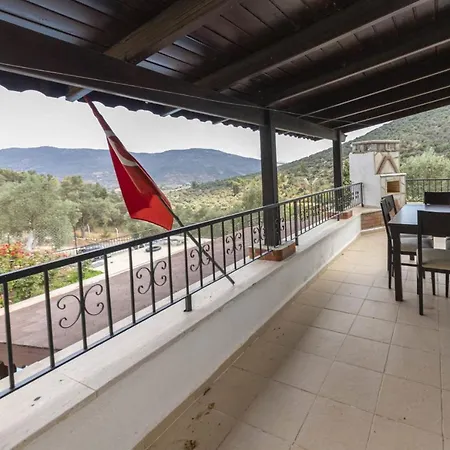 Refreshing Near Milas-bodrum Airport Villa